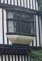 Pictire of an oriel style window