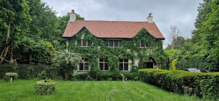 typical house on Silver Lane
