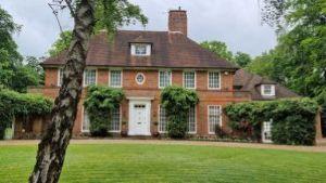 4 Silver Lane