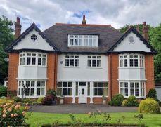 14 Rose Walk