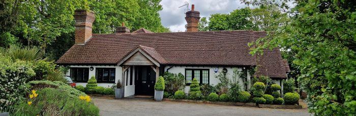 9 Upper Woodcote Village
