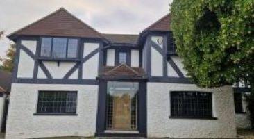 Number 18 upper woodcote village