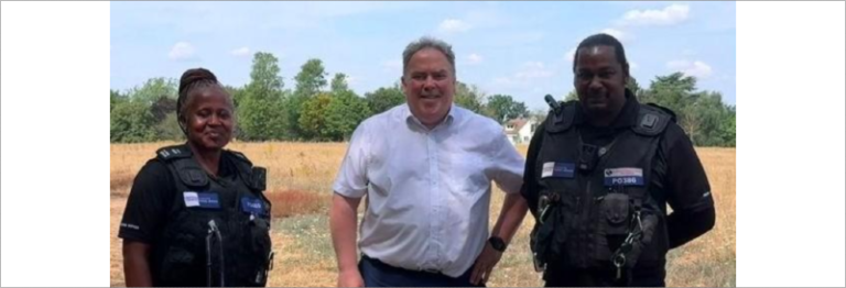 Mayor Perry with park guard officers at Duppas Hill