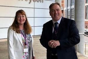 Cllr Lynne Hale and Mayor Jason Perry outside Access Croydon