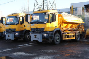 Salt-filled gritter trucks
